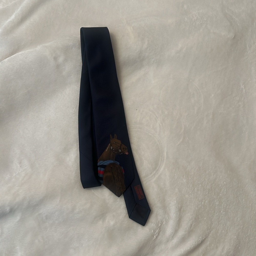 Elegant Hermes Navy Horse Print Tie